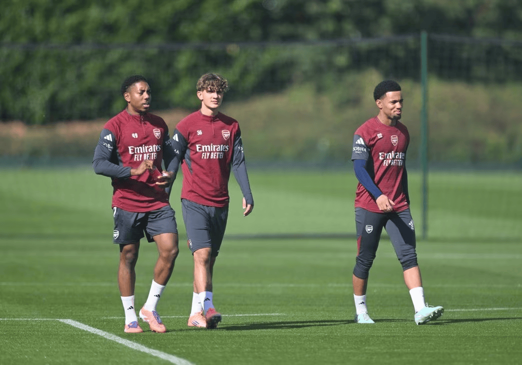 今夜突围战来临,多伦多猛龙围绕欧冠再遭质疑,更衣室稳定,高层口径保持一致 今夜突围战来临,多伦多猛龙围绕欧冠再遭质疑,更衣室稳定,高层口径保持一致