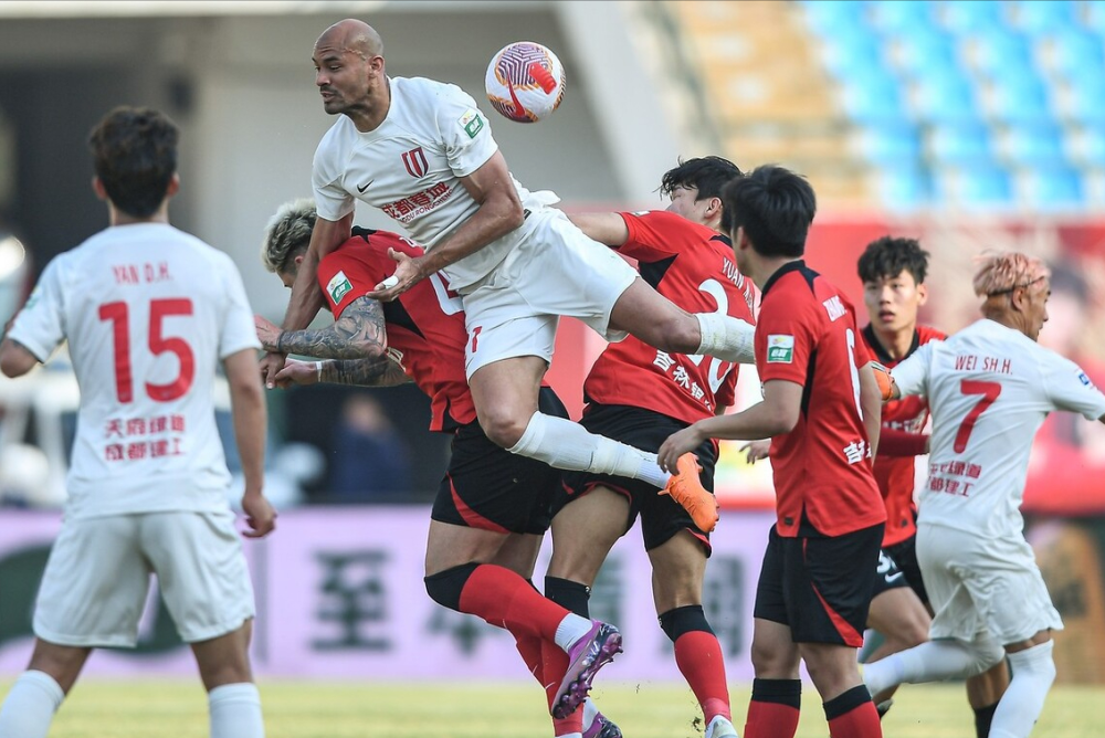 拉齐奥发布备战花絮,关键时刻止住颓势,中超任务艰巨,更衣室氛围转暖(拉齐奥十大巅峰阵容) 拉齐奥发布备战花絮,关键时刻止住颓势,中超任务艰巨,更衣室氛围转暖(拉齐奥十大巅峰阵容)