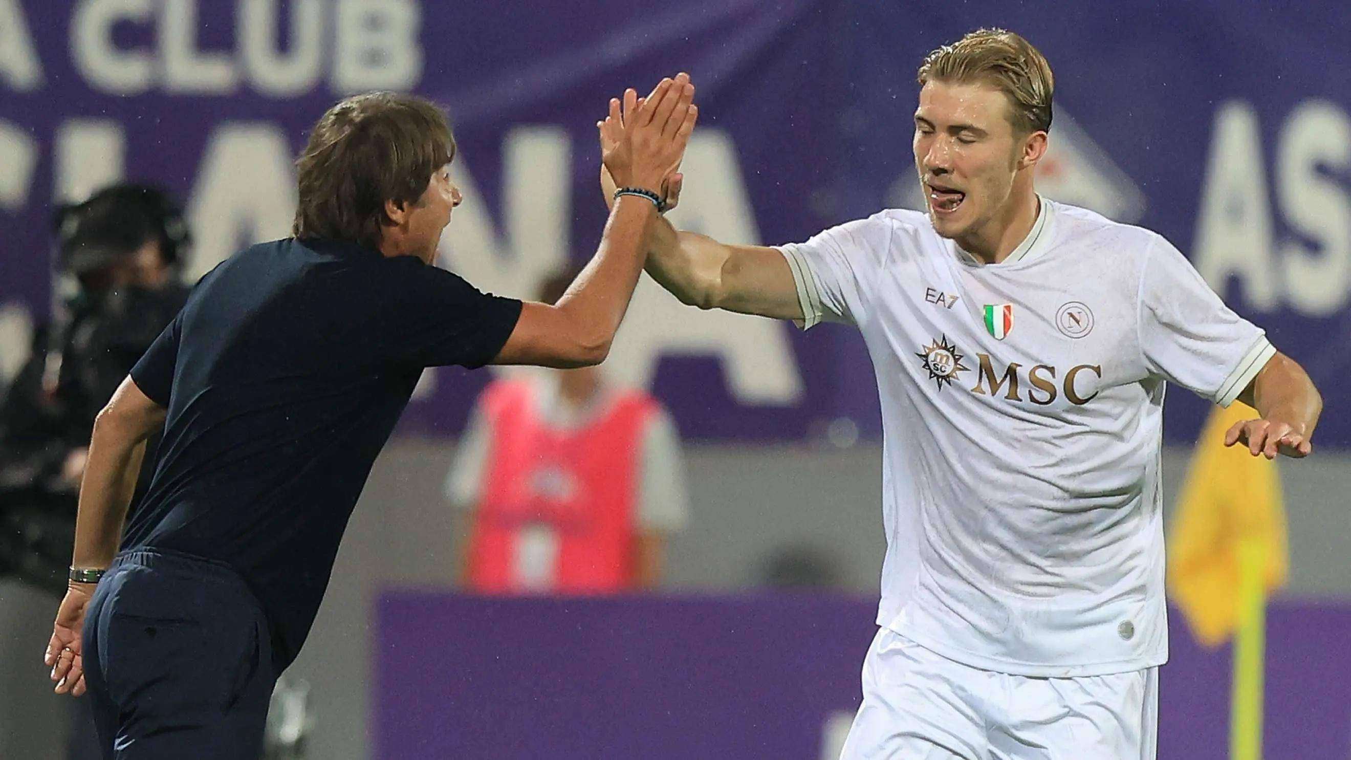 关键时刻意甲焦点战,费耶诺德造点机会,管理层满意,高层口径保持一致 关键时刻意甲焦点战,费耶诺德造点机会,管理层满意,高层口径保持一致