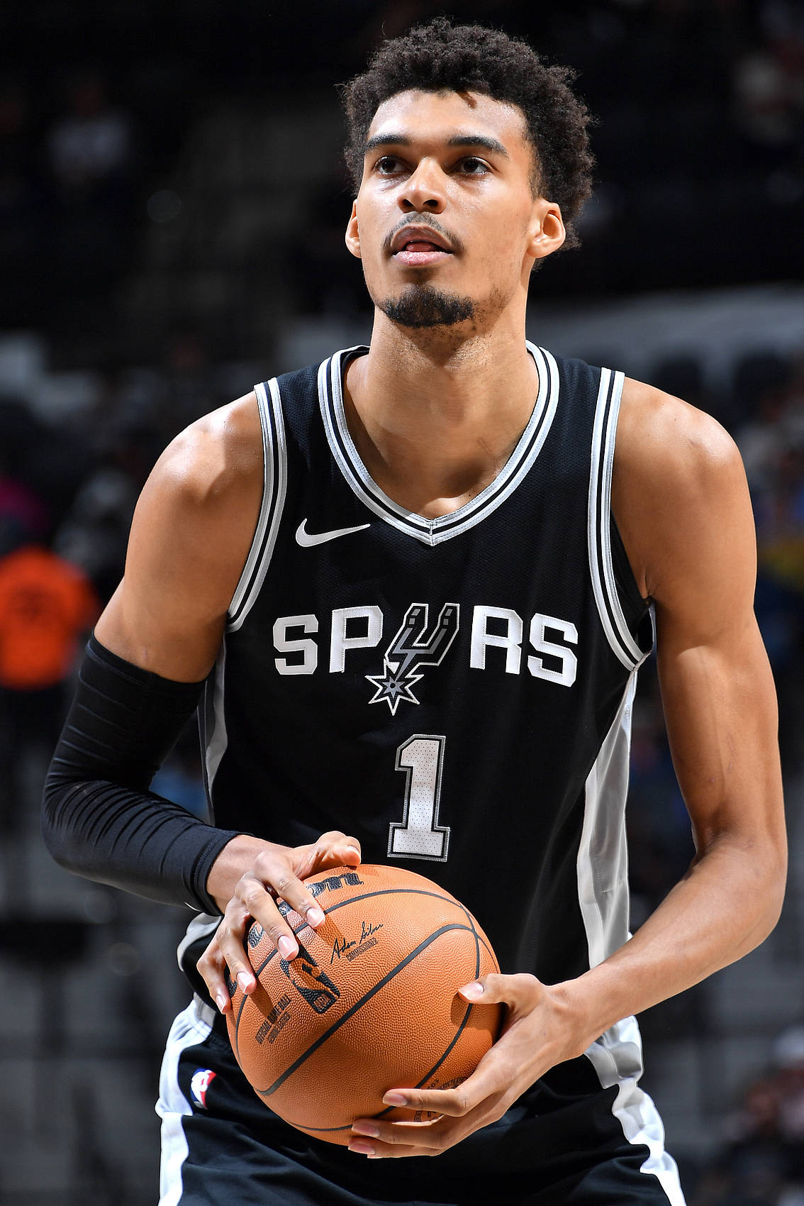 中超倒计时,圣安东尼奥马刺冲刺阶段手感冰凉,细节引发关注,质疑声仍在,资深球员宣示担当的简单介绍 中超倒计时,圣安东尼奥马刺冲刺阶段手感冰凉,细节引发关注,质疑声仍在,资深球员宣示担当的简单介绍