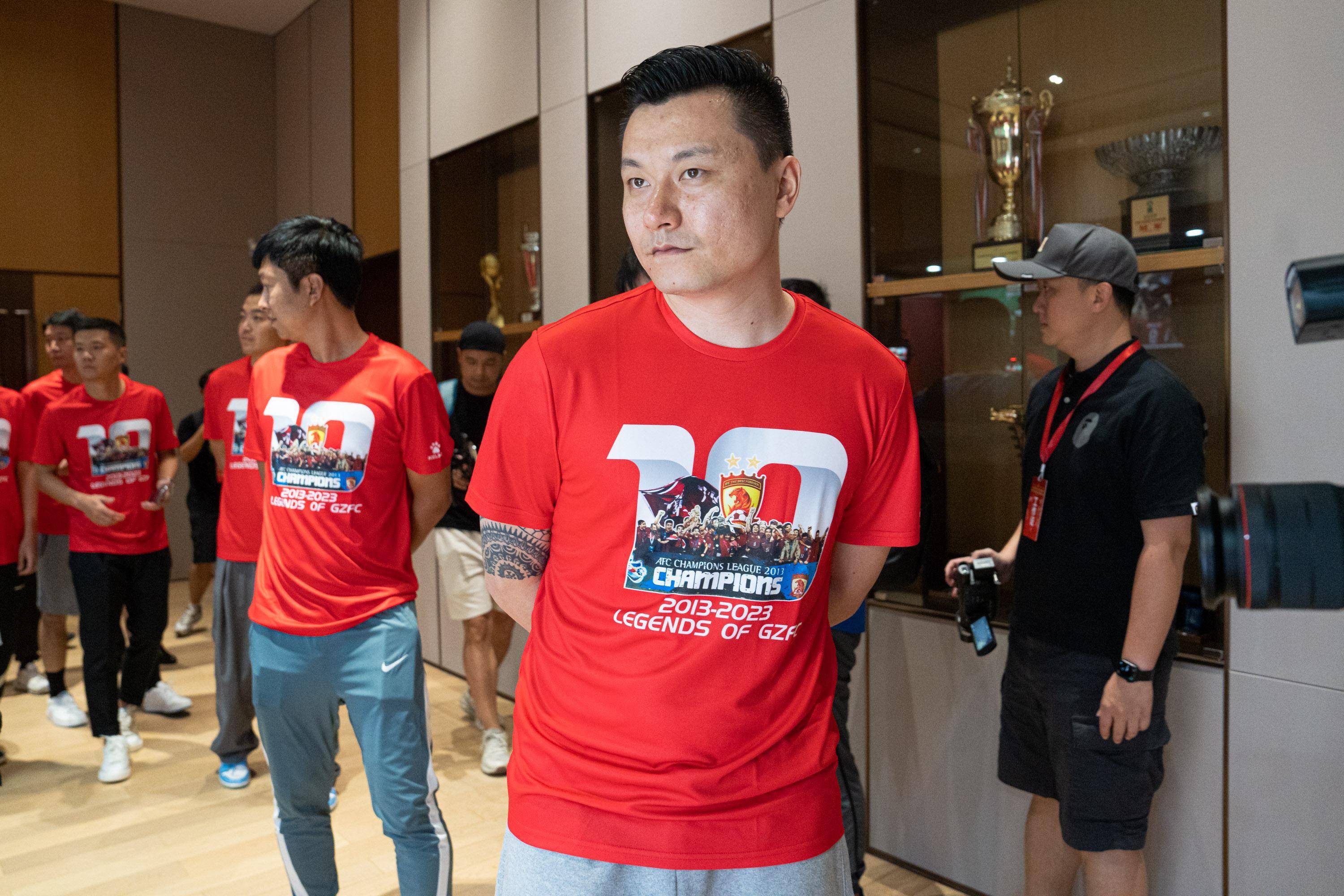 赛后突围战来临；广州队围绕亚冠单刀错失；信心回归；身体对抗强度拉满的简单介绍